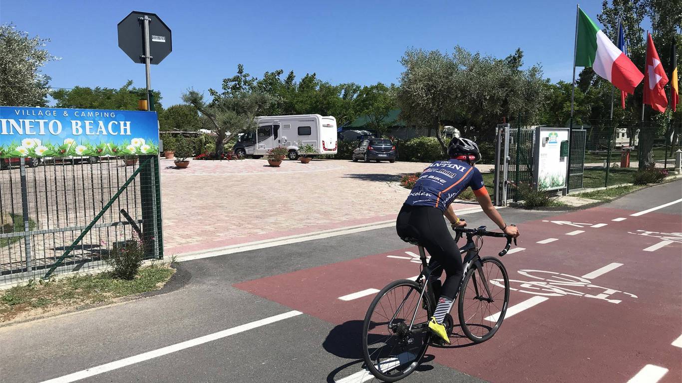 pineto-beach-village-camping-pineto-abruzzo-bike-path-2
